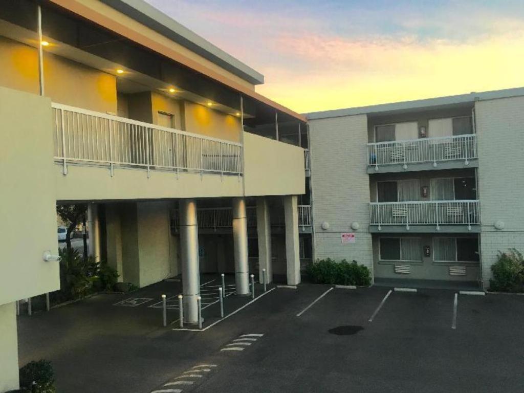 Hotel Ramada San Jose Convention Center Exterior foto
